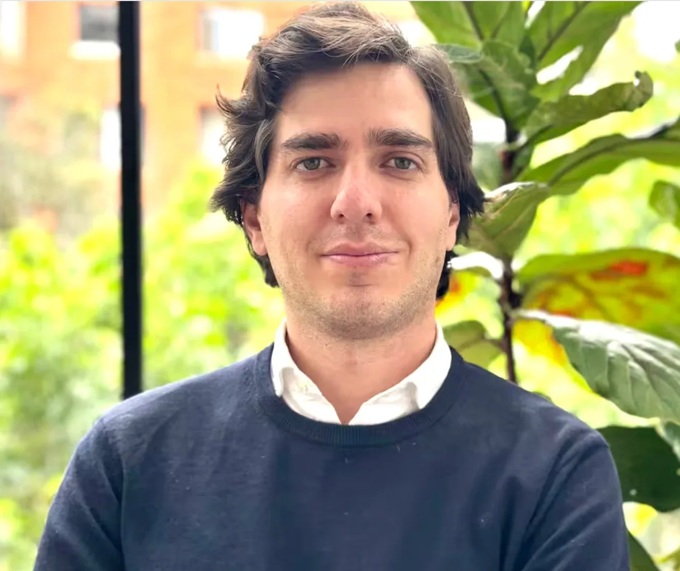 Retrato de Juan Ignacio Carranza, director de Políticas Públicas de Jurela & Asociados